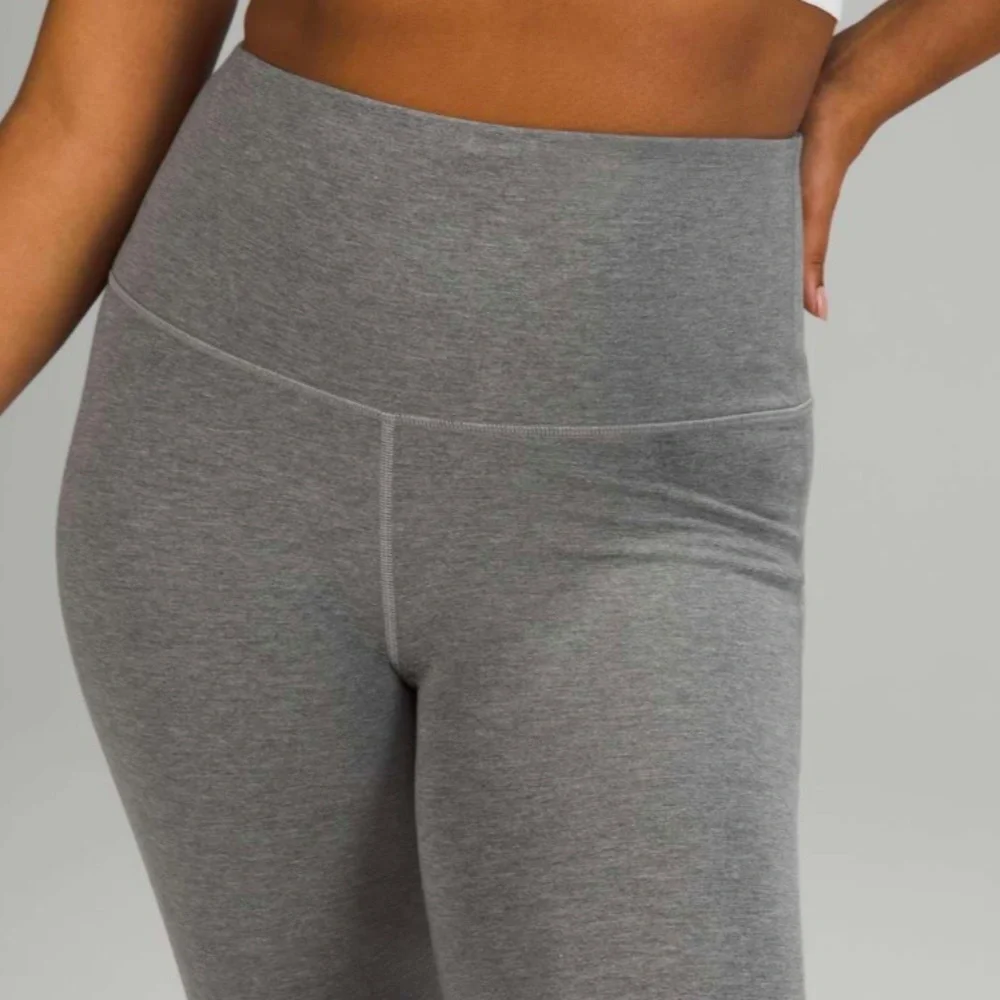 NWT Lululemon Wunder Lounge Super-High-Rise Tight 28" Heathered Core Med… - Picture 5 of 10